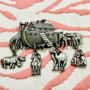 F13-Vintage 80's Signed JJ Pewter NOAH'S ARK Brooch with 4 charms